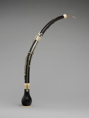 English Horn in G (ca. 1840) — Cor anglais, photograph from The Met