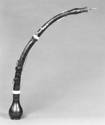 English Horn (ca. 1825–50) — Cor anglais, photograph from The Met