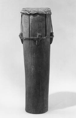 Drum (19th century) — Drum, photograph from The Met