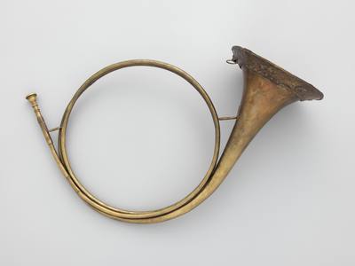 Hunting Horn in D (1660–1720) — French horn, photograph from The Met