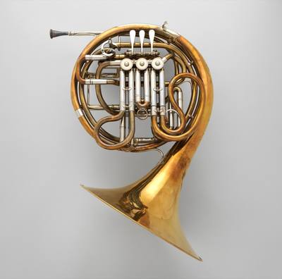 Double Horn in F / B-flat (1904–19) — French horn, photograph from The Met