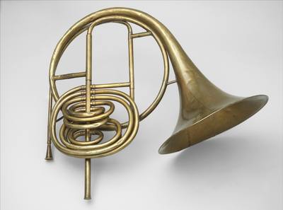 Cor omnitonique (1833) — French horn, photograph from The Met