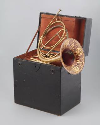 Horn (c. 1830 - c. 1850) — French horn, photograph from Rijksmuseum