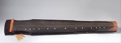 Guqin (古琴 ) (19th century) — Guqin, photograph from The Met