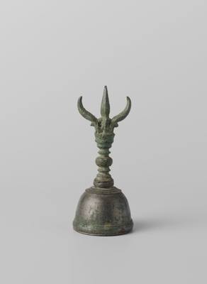 Handbell (1300 - 1600) — Handbell, photograph from Rijksmuseum