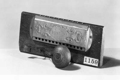 Harmonica (early 20th century) — Harmonica, photograph from The Met
