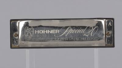 Harmonica used by Arthur Lee (ca. 1980) — Harmonica, photograph from Smithsonian