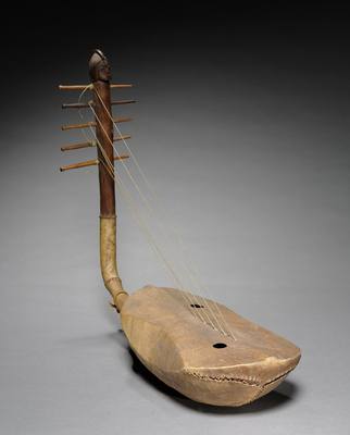 Figurative harp (domu or kundi) (1900s) — Harp, photograph from Cleveland Museum of Art