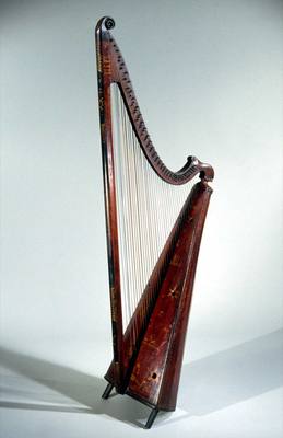 Welsh Triple Harp (ca. 1750) — Harp, photograph from The Met