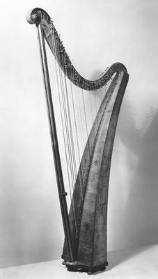 Hook Harp (before 1848) — Harp, photograph from The Met