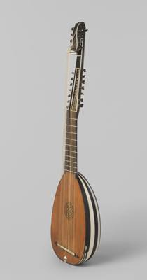Archlute (liuto attiorbato) (1637) — Lute, photograph from Rijksmuseum