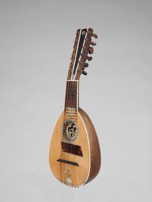 Mandolin (18th century) — Mandolin, photograph from The Met
