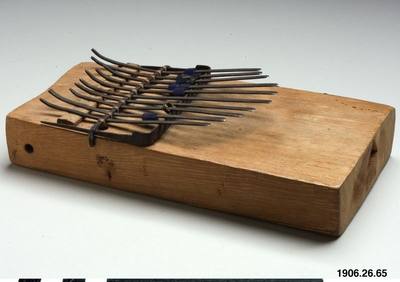 Piano, likembe, sanza (Undated) — Mbira, photograph from Europeana