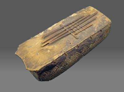 Zanze (late 19th century) — Mbira, photograph from The Met