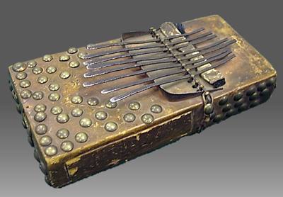 Likembe (late 19th century) — Mbira, photograph from The Met