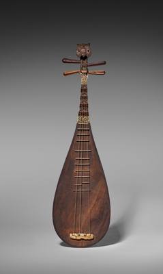 Pipa (1800s) — Pipa, photograph from Cleveland Museum of Art