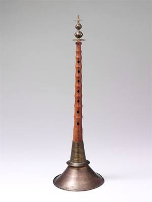 Suona (嗩吶 ) (19th century) — Shawm, photograph from The Met