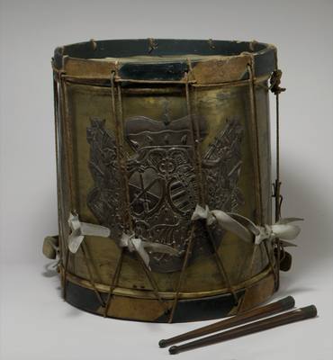 Side Drum (1694–1733) — Snare drum, photograph from The Met