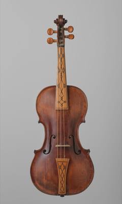 Violin (1700 - 1750) — Violin, photograph from Rijksmuseum