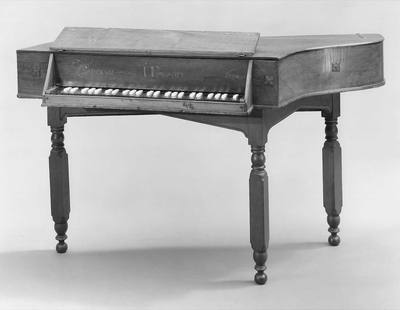 Bentside Spinet (1684) — Virginals, photograph from The Met